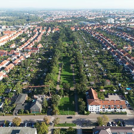 Fewo Am Park - 4P, Boxspringbett, Balkon, Smarttv, Gesundbrunnen, Familienfreundlich Halle  Esterno foto
