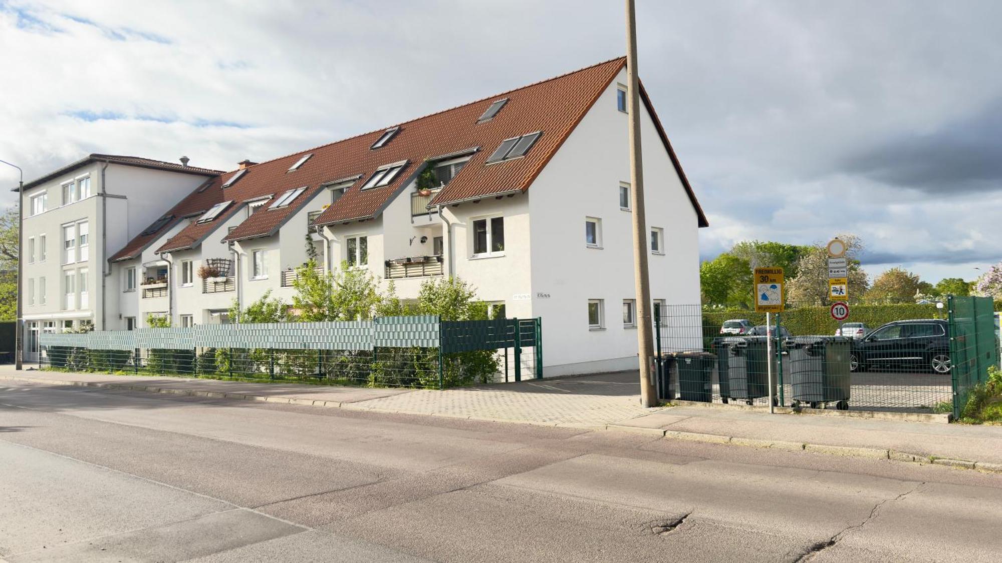 Fewo Am Park - 4P, Boxspringbett, Balkon, Smarttv, Gesundbrunnen, Familienfreundlich Halle  Esterno foto